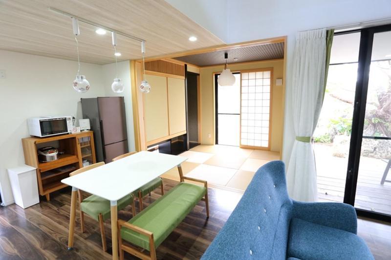 Tabinoteitaku Karstvilla 모토부 외부 사진