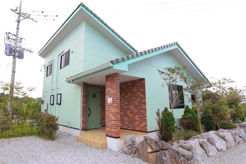 Tabinoteitaku Karstvilla 모토부 외부 사진