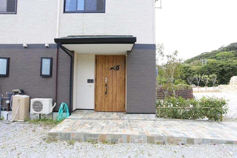 Tabinoteitaku Karstvilla 모토부 외부 사진